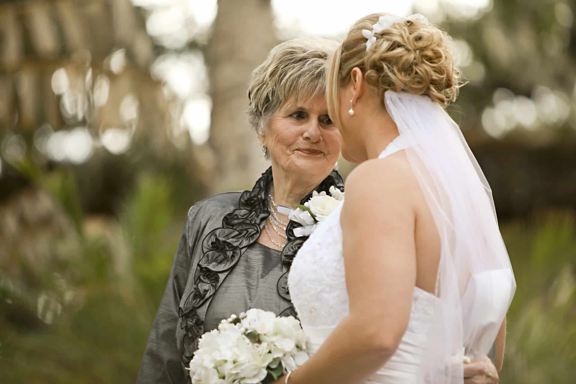 What does the grandmother of outlet the groom wear to the wedding