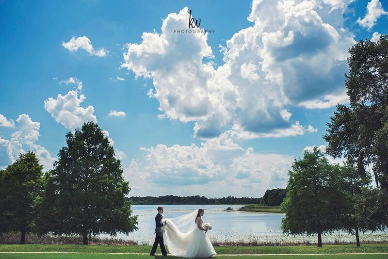 Orlando wedding at Lake Mary Event's Center bride and groom outdoor pictures
